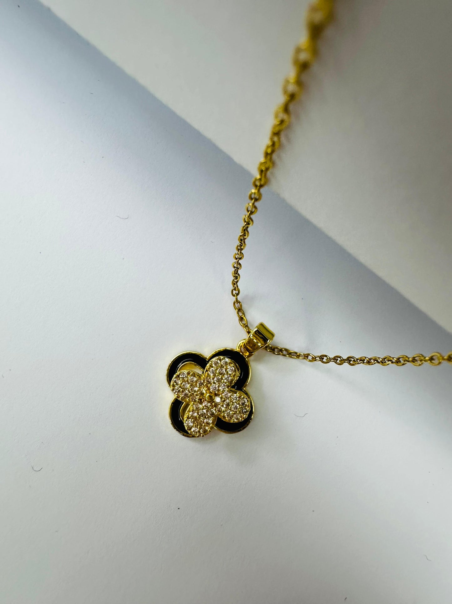 Fancy Clover Pendant | Anti-Tarnish Stainless Steel Jewelry | Hamzauk Pakistan