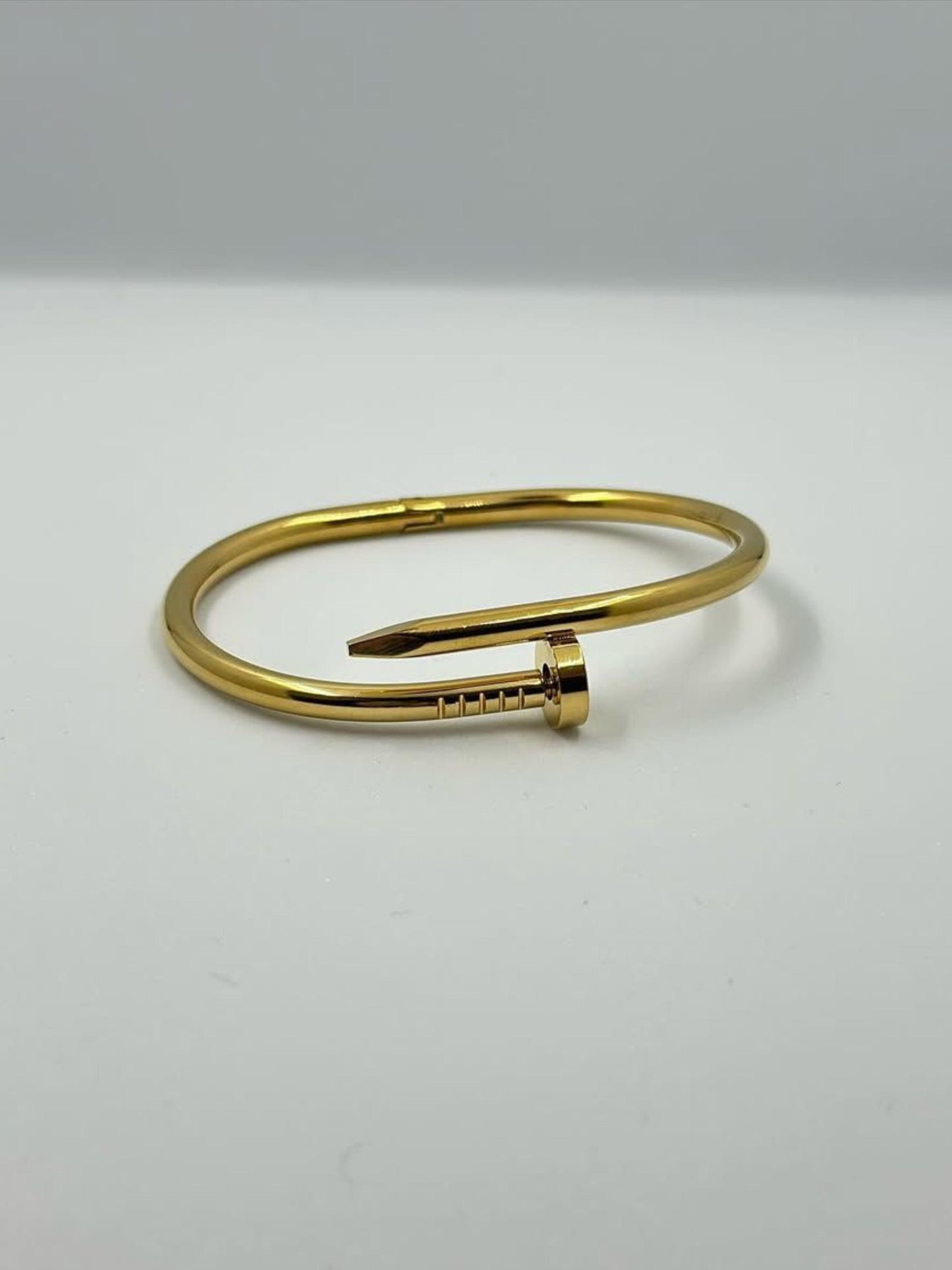 Neel handcuff
