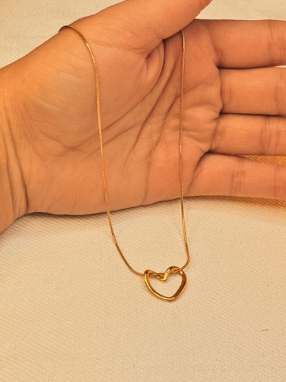 Holllow heart Pendent