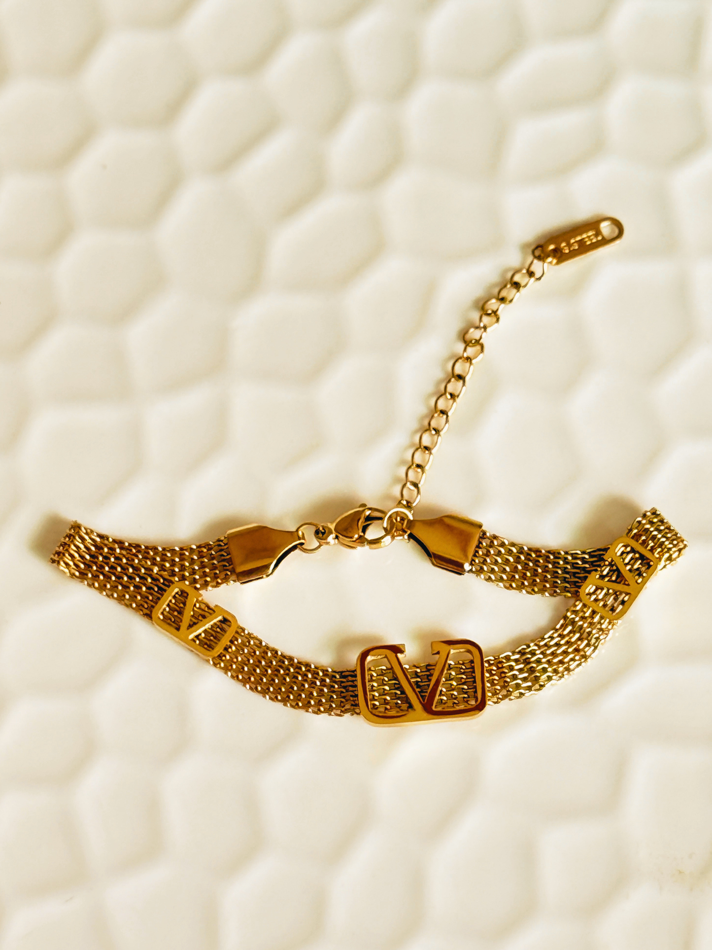 V Royale bracelet