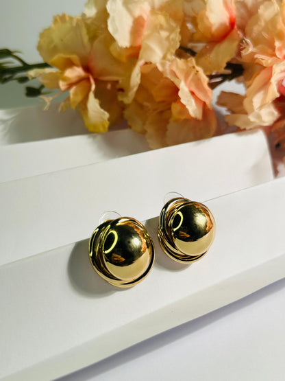 Round hoop studs