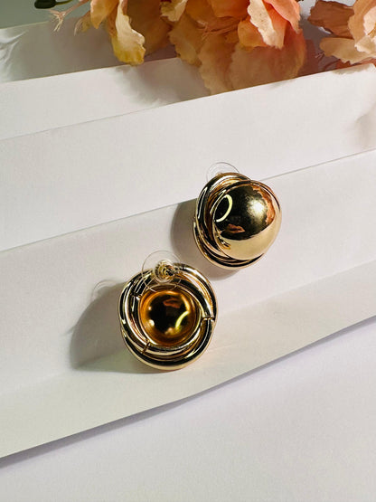Round hoop studs
