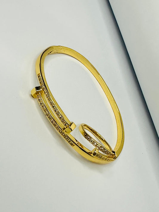 Fancy nut neel bangle with ring