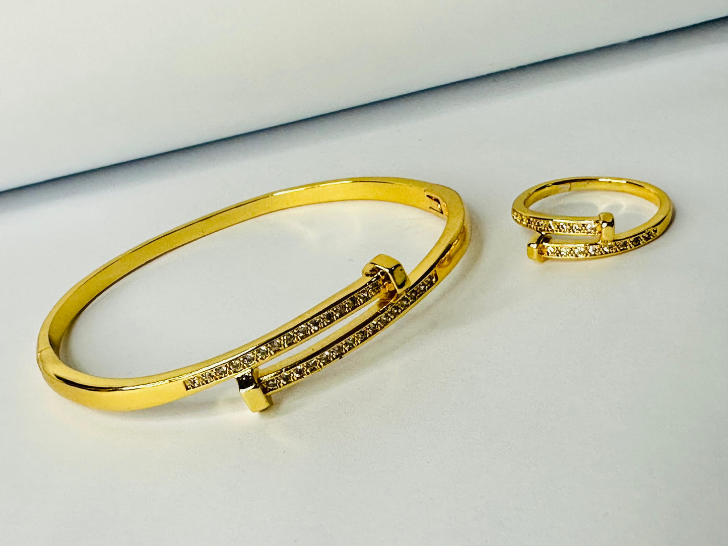 Fancy nut neel bangle with ring