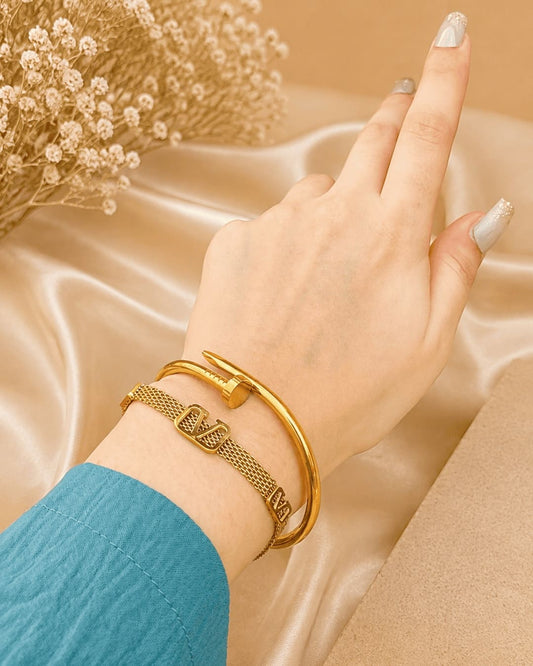 2 in 1 Handcuff & Bracelet Set